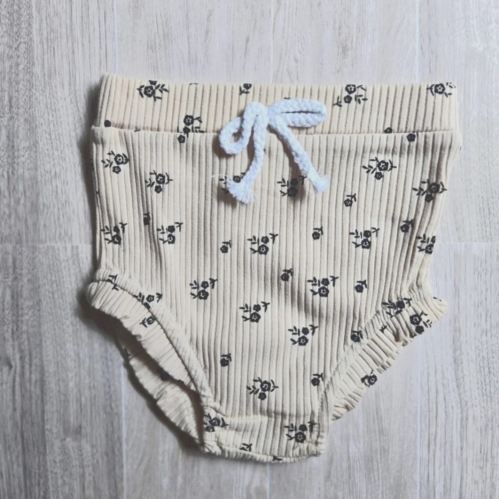 Baby Girl Ribbed 2Pc Floral Set Neutral Bodysuit & Ruffle Bloomer 9-12M Outfit
